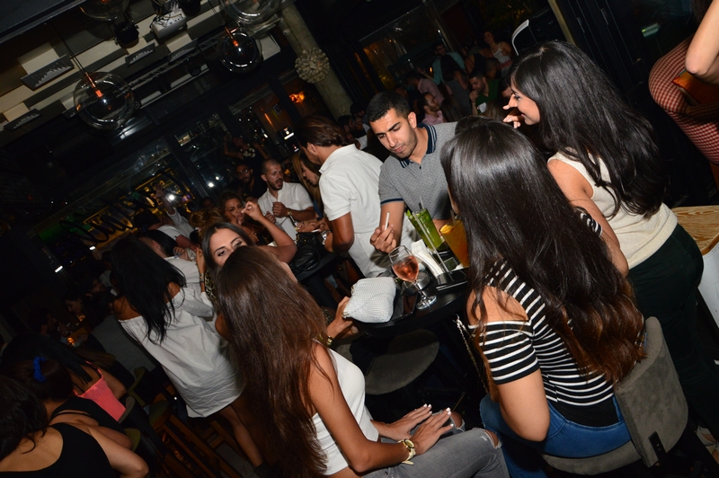 Bistrobar Live Hamra on Saturday Night